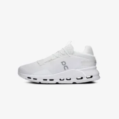 On "Cloudnova 2" W - White