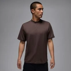 Jordan "Mock-Neck Golf T-Shirt" M - Baroque Brown