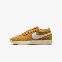 Nike "Book 1 (Chevy)" M - Dark Gold Leaf / Sail / Natural