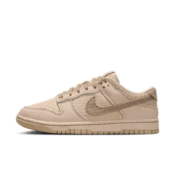 Nike "Dunk Low" W - Sanddrift / Desert Khaki