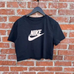 Nike "Sportswear Essential Crop Top" W - Black