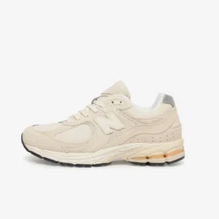 New Balance "2002R" M - Calm Taupe / Angora / Silver