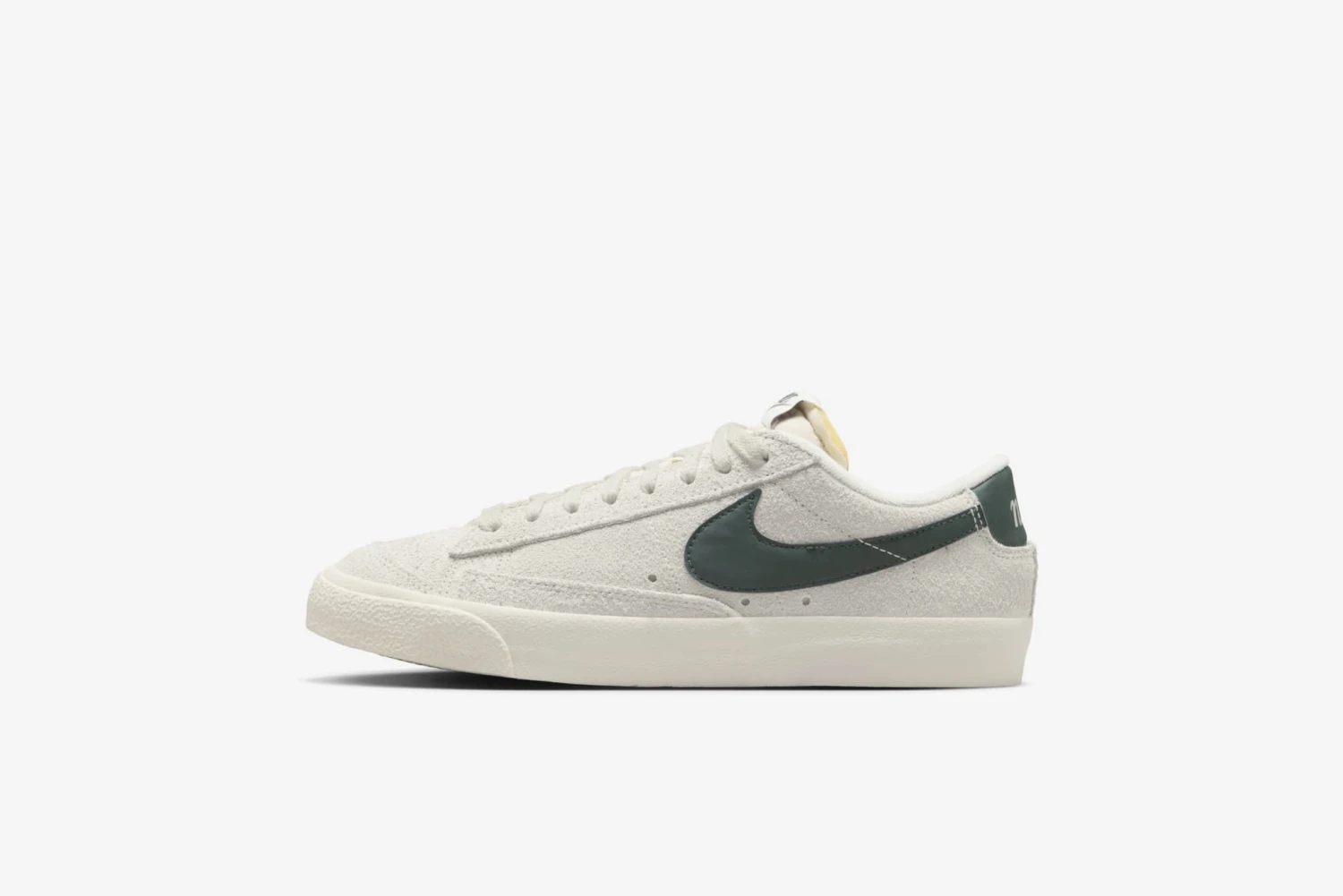Nike "Blazer Low '77" W - Phantom / Vintage Green 1 Nike "Blazer Low '77" W - Phantom / Vintage Green