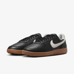 Nike "Field General '82 SP" M - Sail / Black / Gum Medium Brown -Manorphx Shop Nike 2 96c2705a 2747 487b 8f8c abb91eac91eb