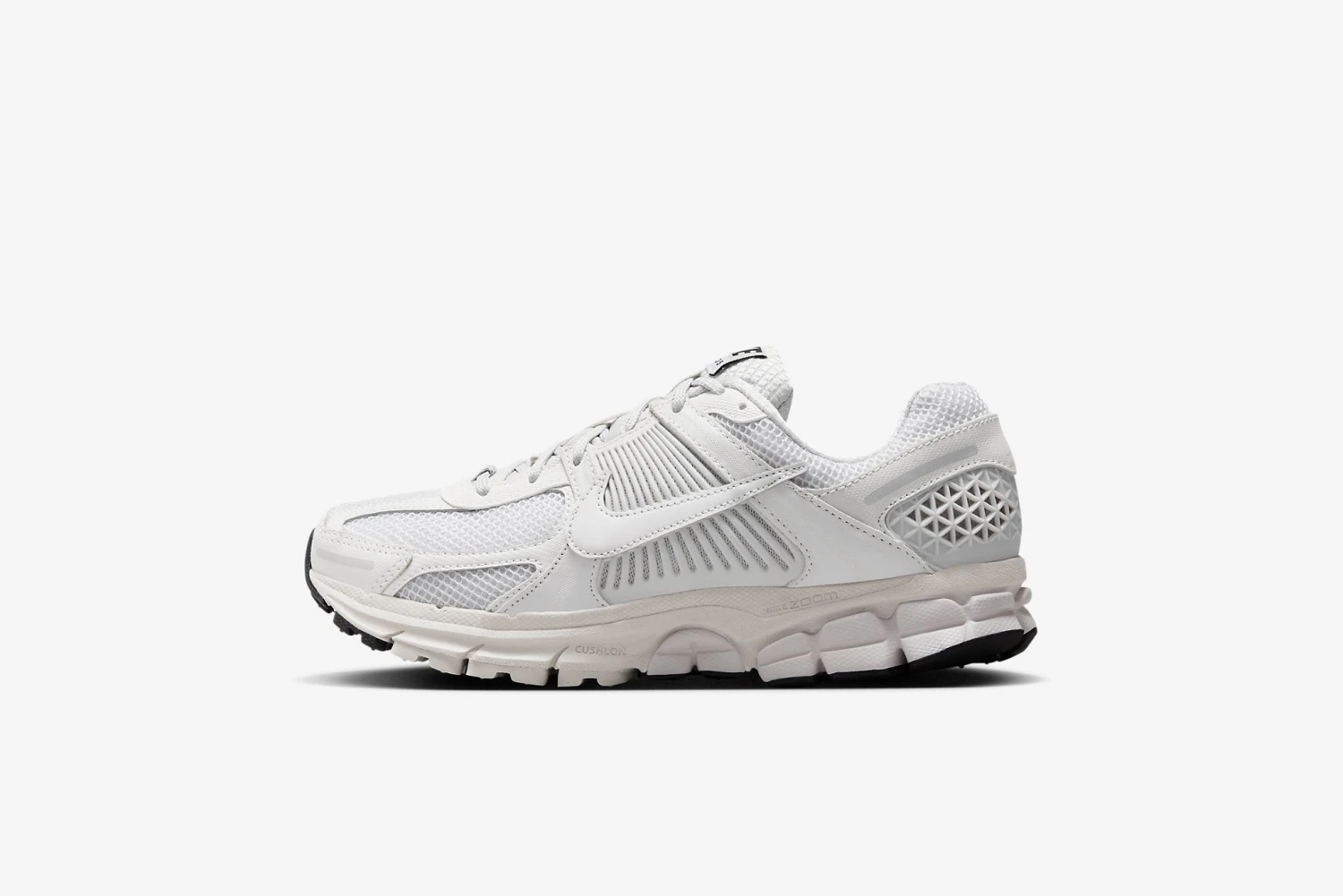 Nike "Vomero 5" W - White / Vast Grey / Black / Sail 1 Nike "Vomero 5" W - White / Vast Grey / Black / Sail