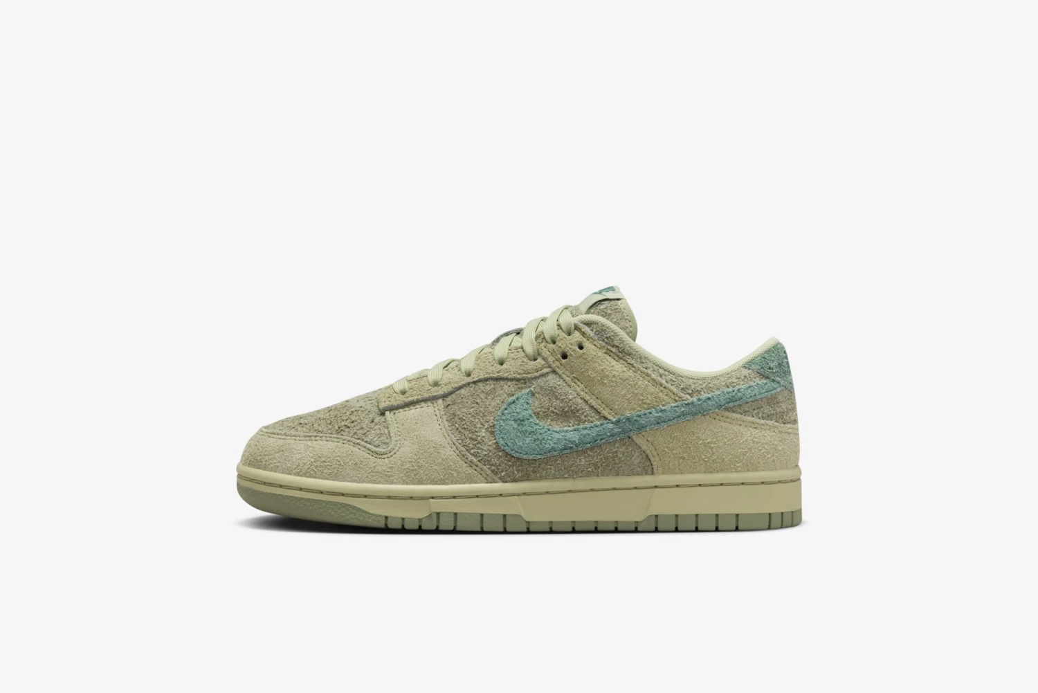 Nike "Dunk Low" W - Olive Aura / Bicoastal / Oil Green 1 Nike "Dunk Low" W - Olive Aura / Bicoastal / Oil Green