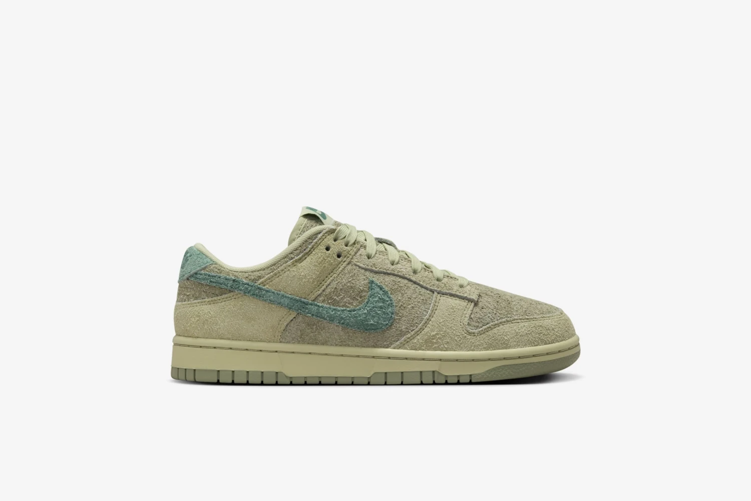 Nike "Dunk Low" W - Olive Aura / Bicoastal / Oil Green 2 Nike "Dunk Low" W - Olive Aura / Bicoastal / Oil Green - Image 2