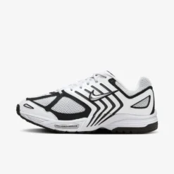 Nike "Air Pegasus 2005" M - White / Metallic Silver-Black