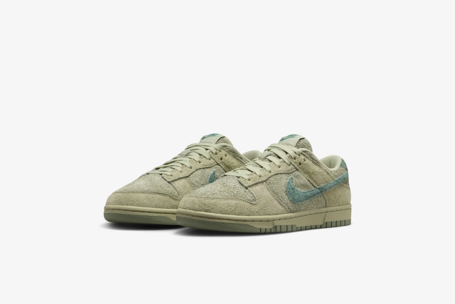 Nike "Dunk Low" W - Olive Aura / Bicoastal / Oil Green 3 Nike "Dunk Low" W - Olive Aura / Bicoastal / Oil Green - Image 3