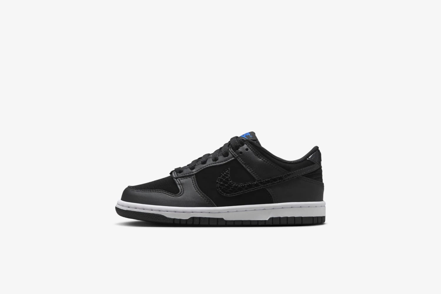 Nike "Dunk Low" GS - Black / Game Royal 1 Nike "Dunk Low" GS - Black / Game Royal