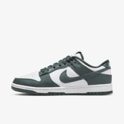 Nike "Dunk Low Retro" M - White / Vintage Green