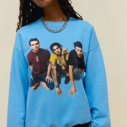 DayDreamer "Blink 182 Photo BF Crew" W - Ultra Blue -Manorphx Shop S560BLI600 BLINK182PHOTOBFCREW ECOMMCROPPED 2 jpg scaled