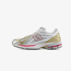 New Balance " 1906R" M - Silver Metallic / Dragon Berry / Gold