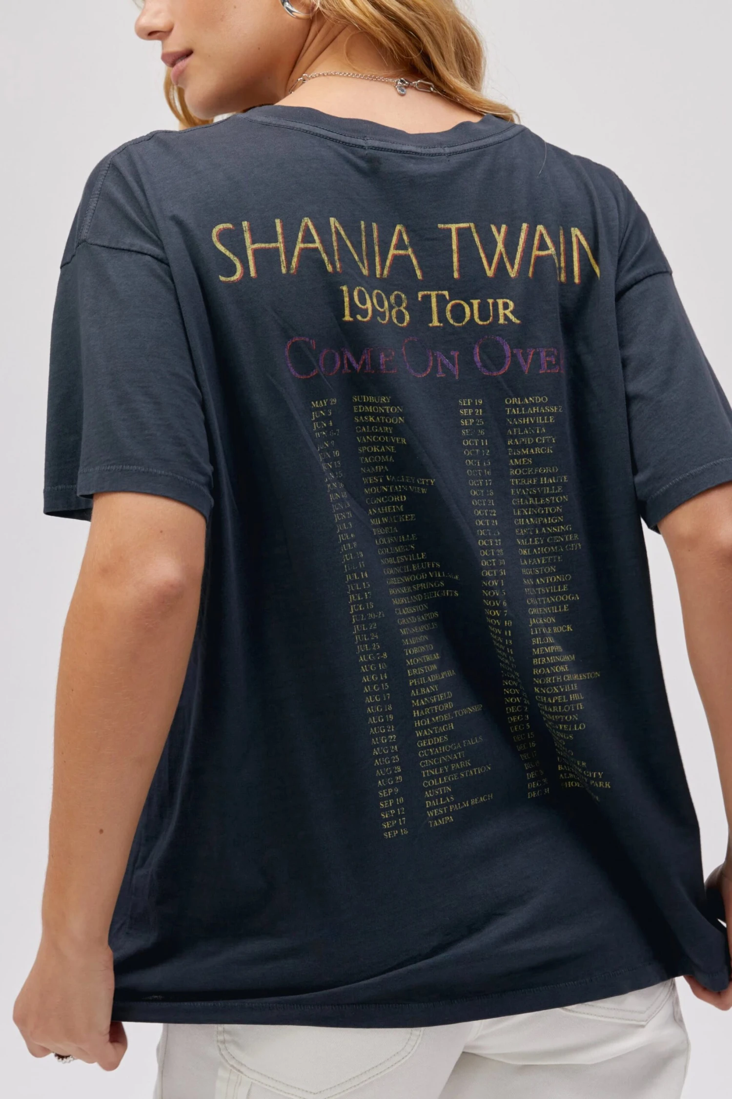 DayDreamer "Shania Twain Come On Over 1988 Tour Merch" T-Shirt W - Vintage Black 3 DayDreamer "Shania Twain Come On Over 1988 Tour Merch" T-Shirt W - Vintage Black - Image 3