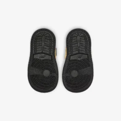 Air Jordan "1 Mid SE" TD - Black / Metallic Gold / White 5 Air Jordan "1 Mid SE" TD - Black / Metallic Gold / White -Manorphx Shop air pegasus at shoe 2 a20632ff 3130 4979 85a5 2b2271329429