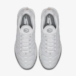 Nike "Air Max Plus OG" M - White / White / Black / Cool Grey -Manorphx Shop air pegasus at shoe 60 a4c7c04e 61b9 4b7c ac83 fd8205c52534