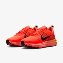 Nike "Lunar Roam" M - Hyper Crimson / Black / Sundial -Manorphx Shop air pegasus at shoe 19 cce4b3fa 42b4 4134 a482 38aa4600c7b1