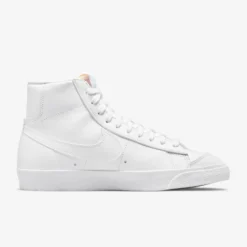 Nike "Blazer Mid '77" W - White / White -Manorphx Shop blazer mid 77 womens shoes NPWfjm 3