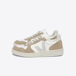 Veja "V-10 Chromefree Leather" W - Extra White / Natural / Sahara