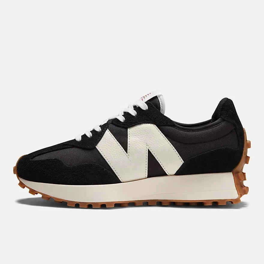 New Balance "327" W - Black / White 1 New Balance "327" W - Black / White